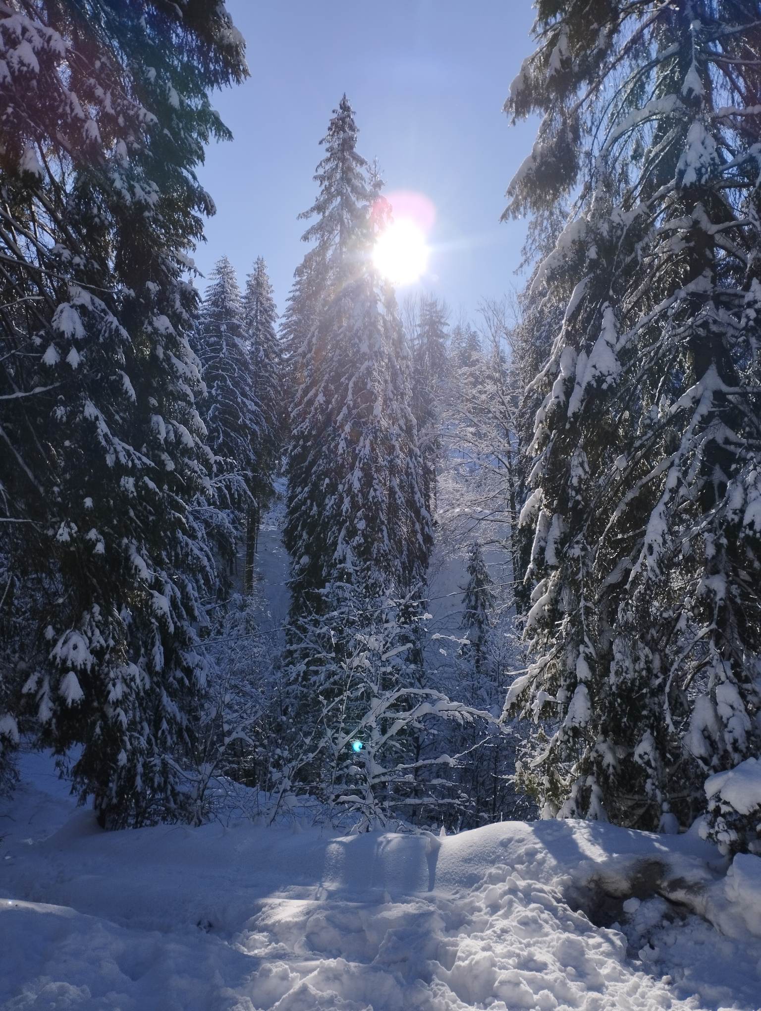 Zdjęcie przedstawia krajobraz zimowy- Wisła Czarne