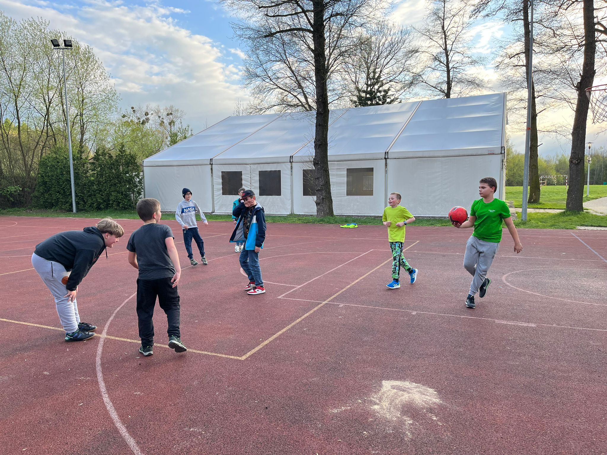 Wycieczka klas piątych do Ośrodka H2O