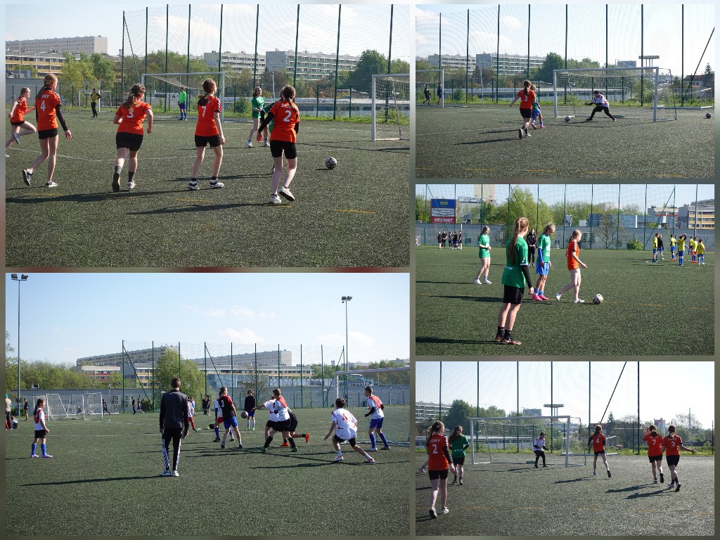 Uczniowie i uczennice w czasie zawodów piłkarskich.