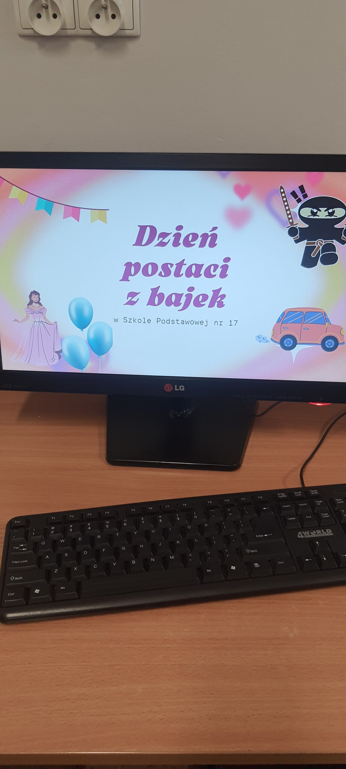 Prace graficzne wykonane przez uczniów klasy 3c w Canvie.