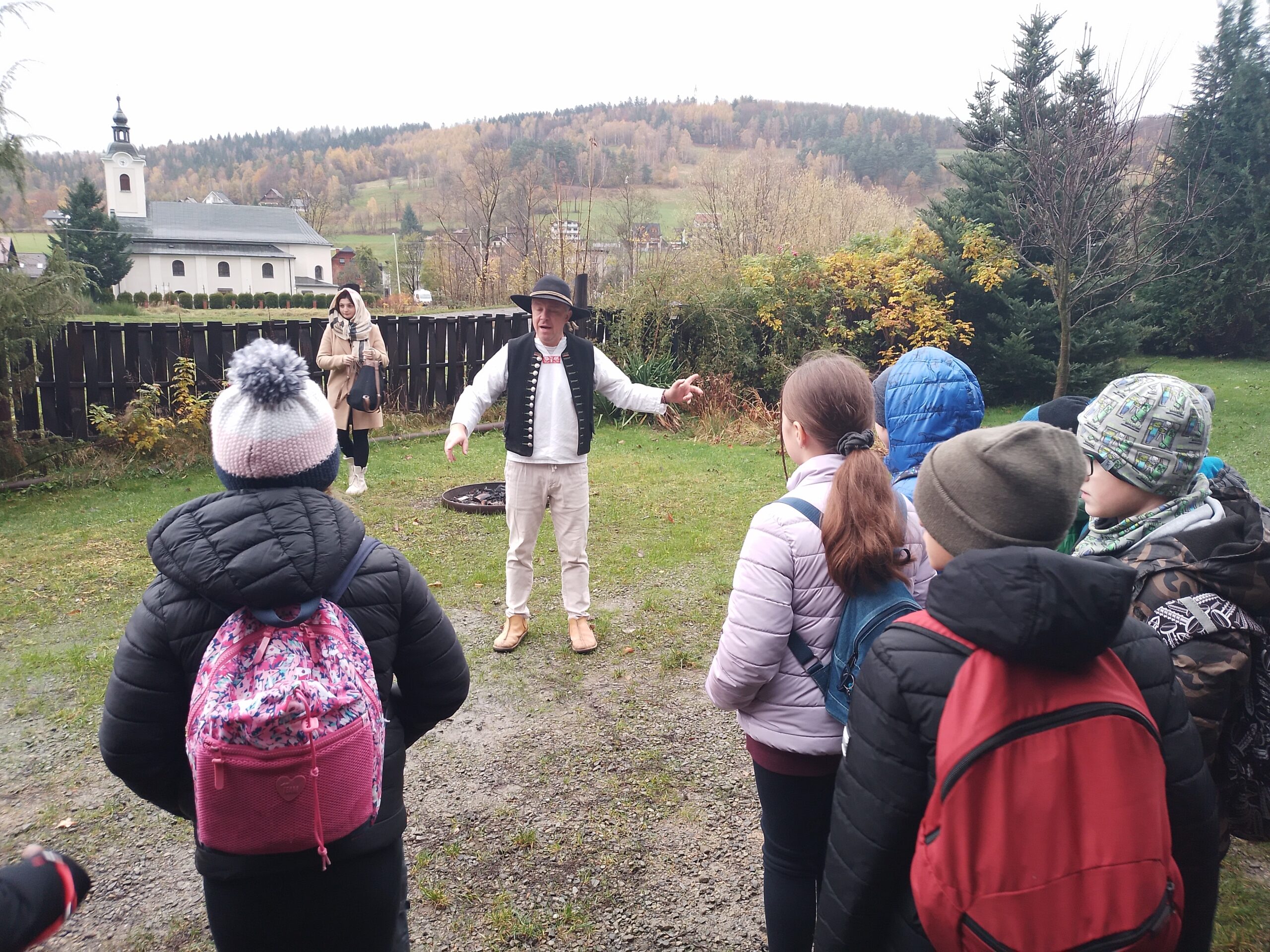 Wycieczka klasy 2a i 3b do Koziej Zagrody