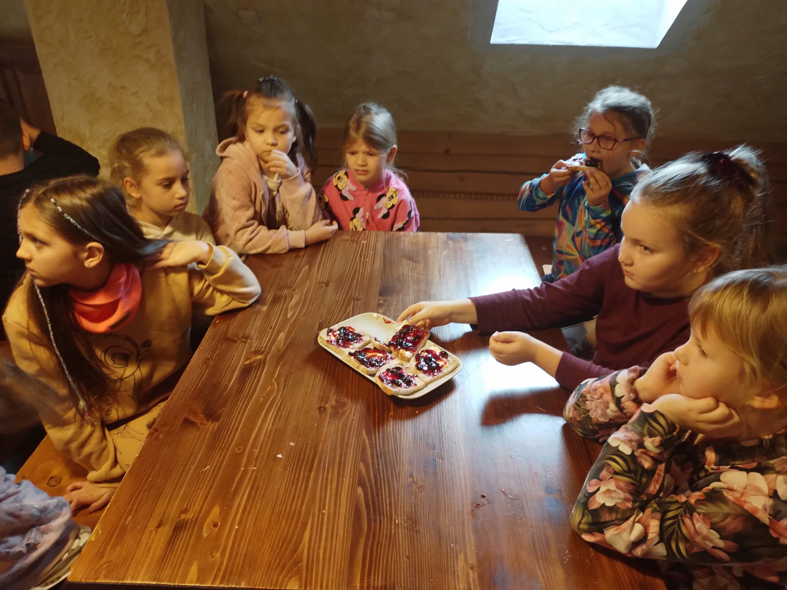 Wycieczka klasy 2a i 3b do Koziej Zagrody