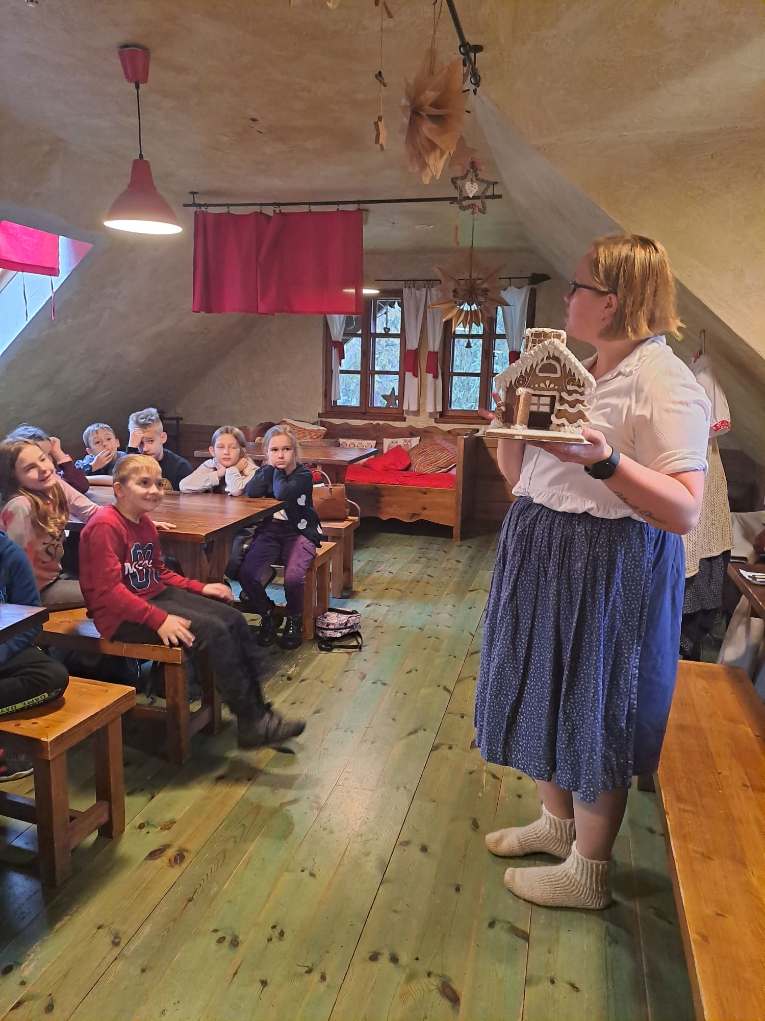 Wycieczka klas drugich do Koziej Zagrody