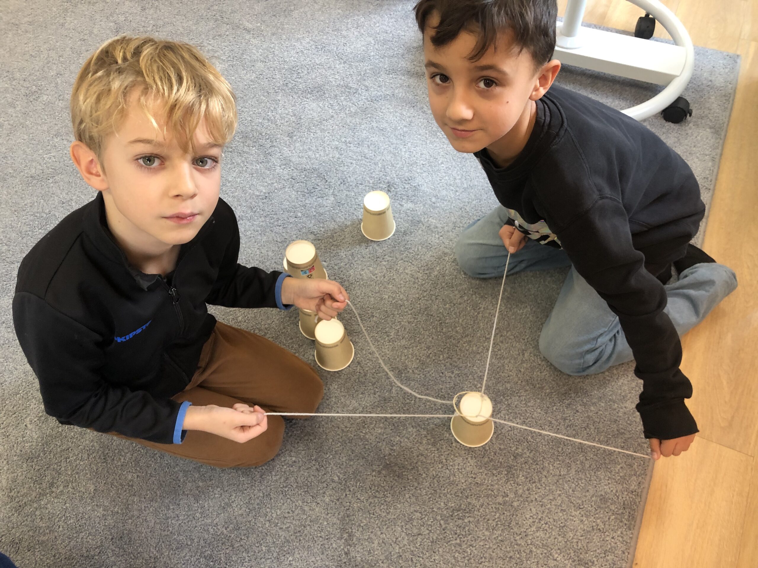 SPORTOWCY W BIBLIOTECE.