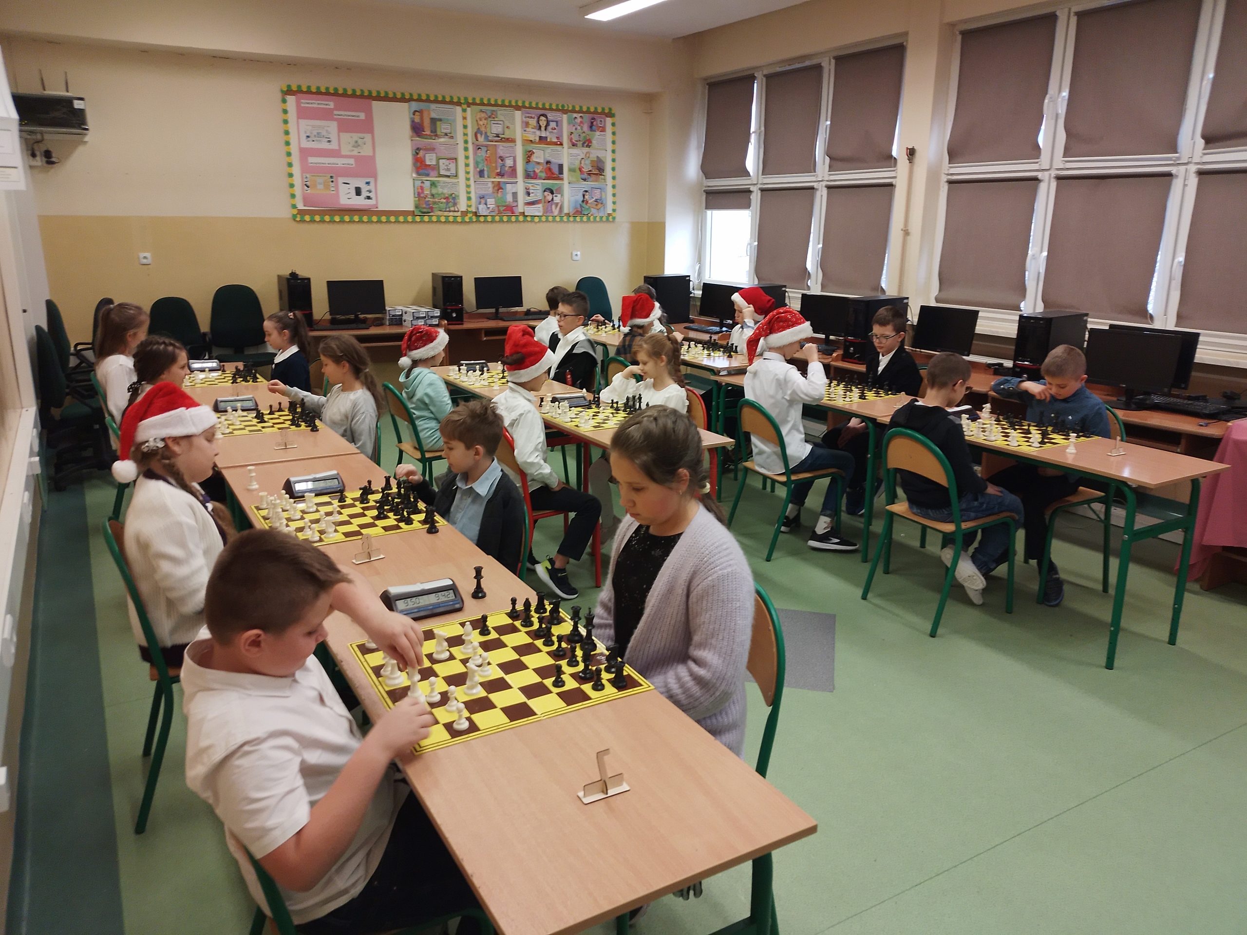 SZKOLNY TURNIEJ SZACHOWY