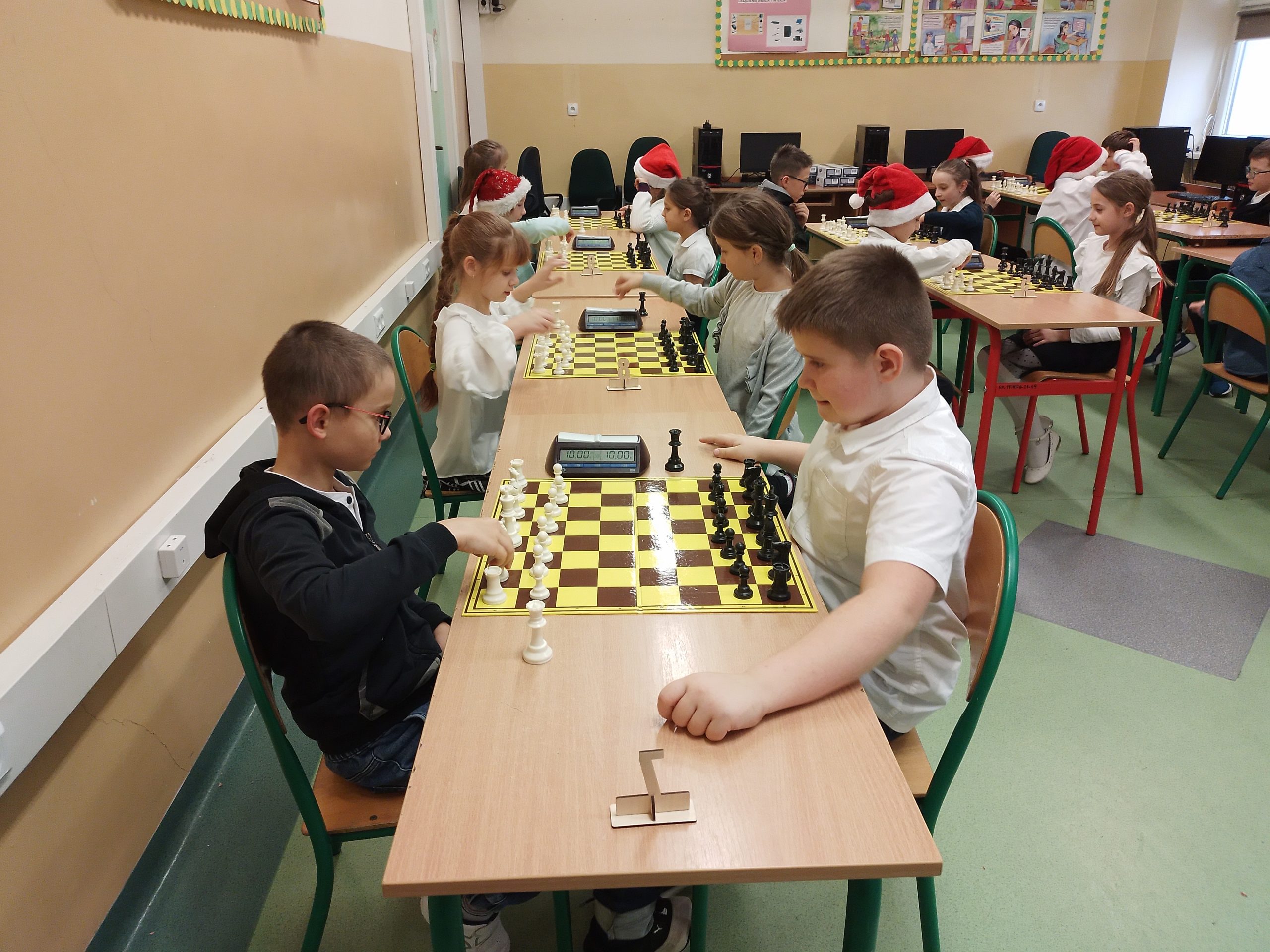 SZKOLNY TURNIEJ SZACHOWY