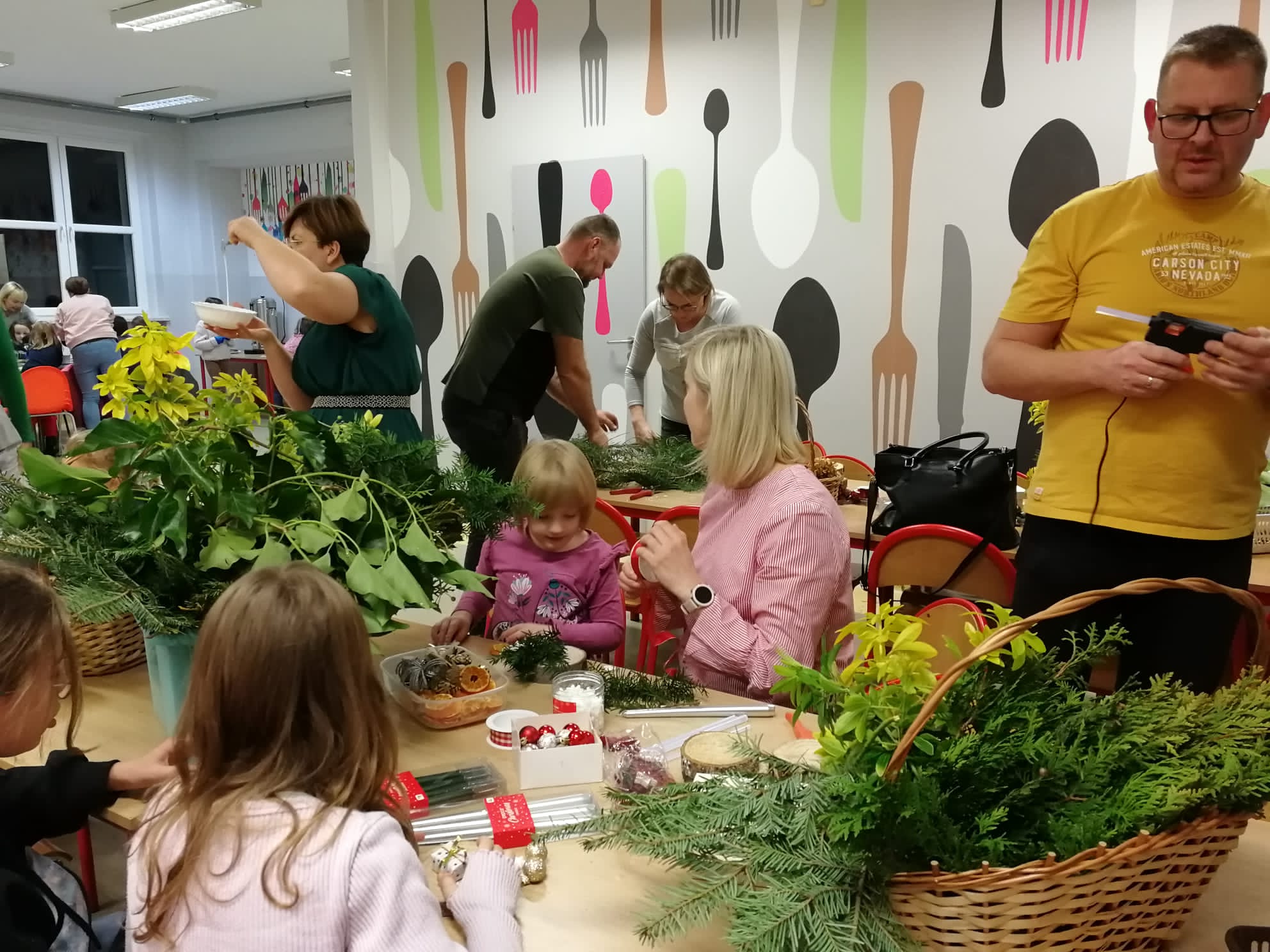 SZKOLNE WARSZTATY BOŻONARODZENIOWE