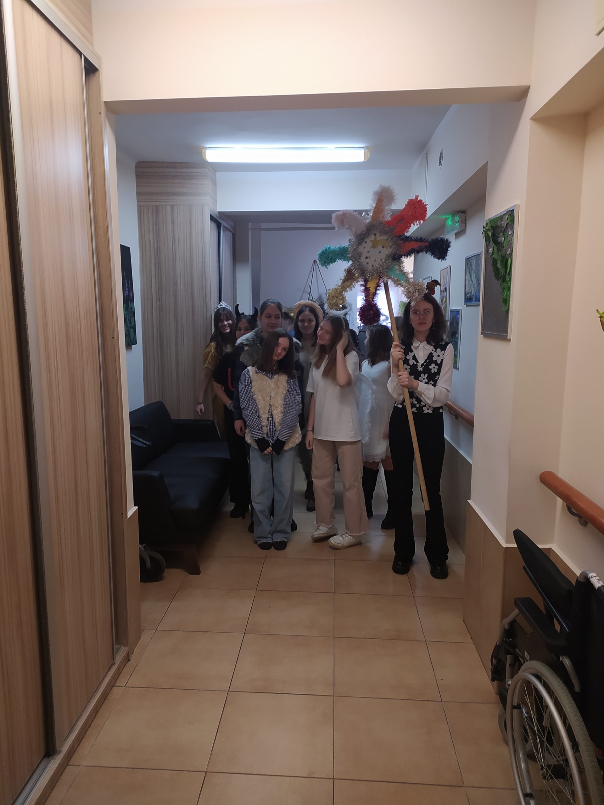 Kolędnicy w Domu Pomocy Społecznej w Żorach