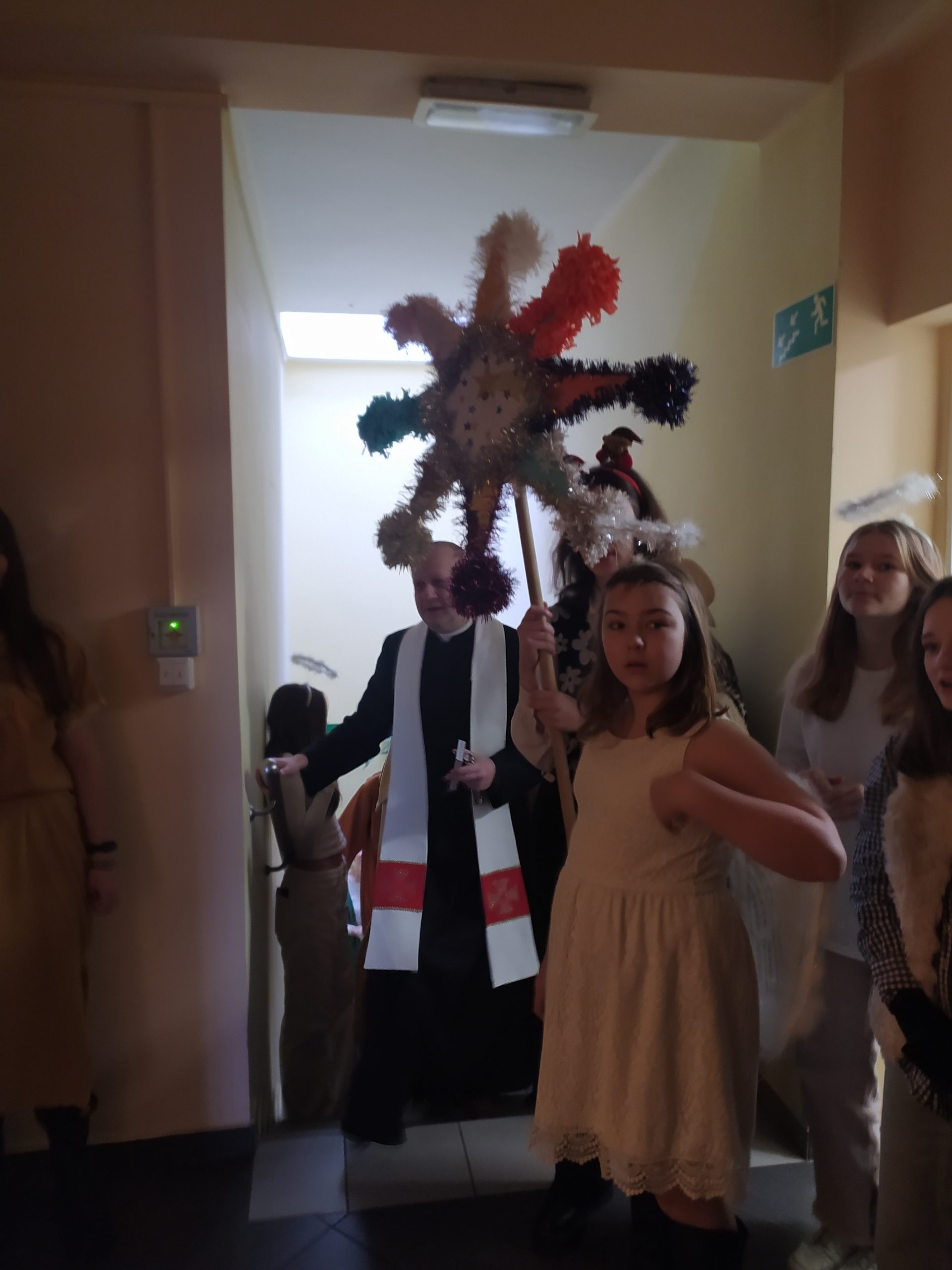 Kolędnicy w Domu Pomocy Społecznej w Żorach