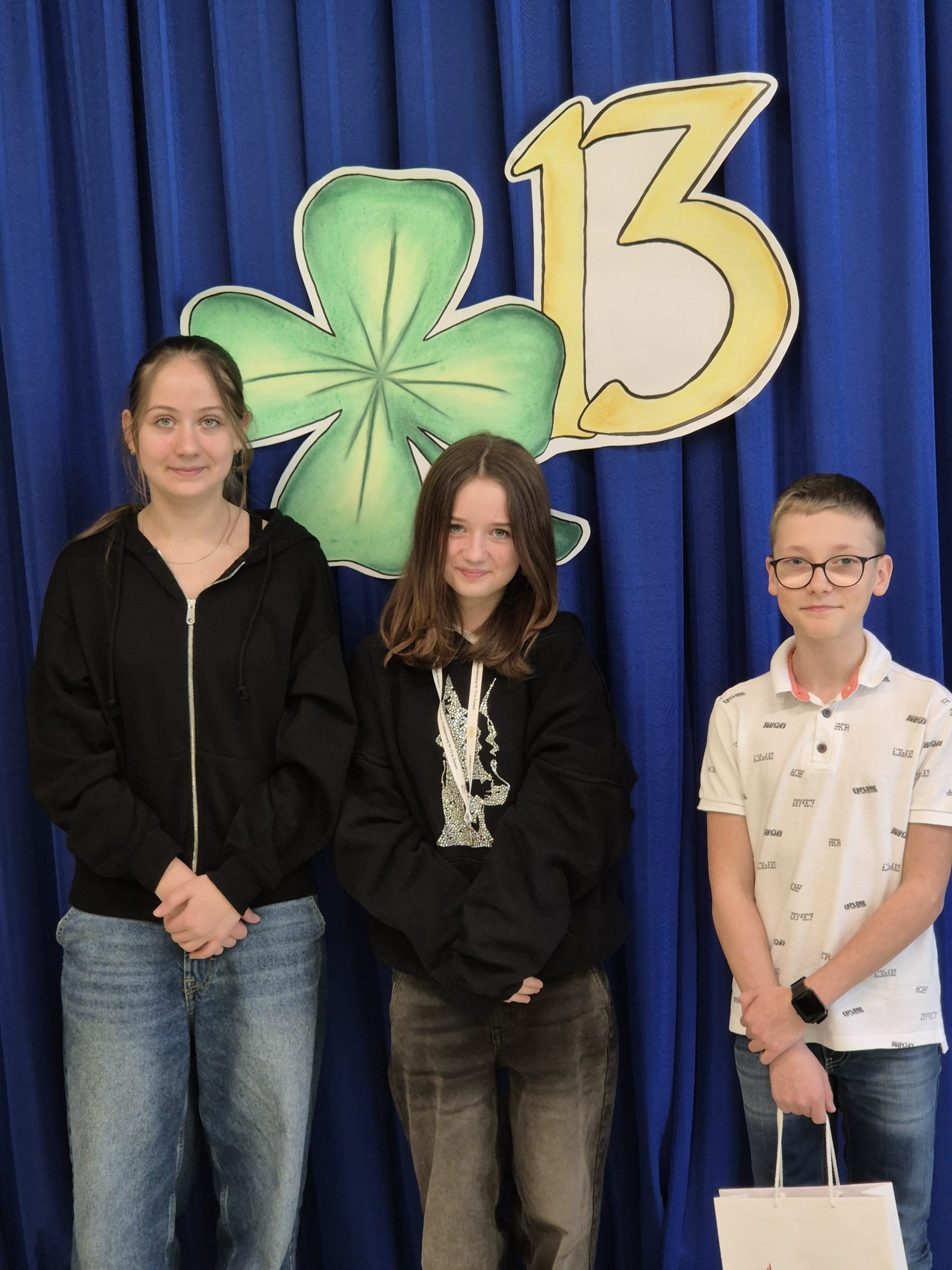 Uczniowie klasy 7b na Powiatowym Konkursie Wiedzy Ogólnej.