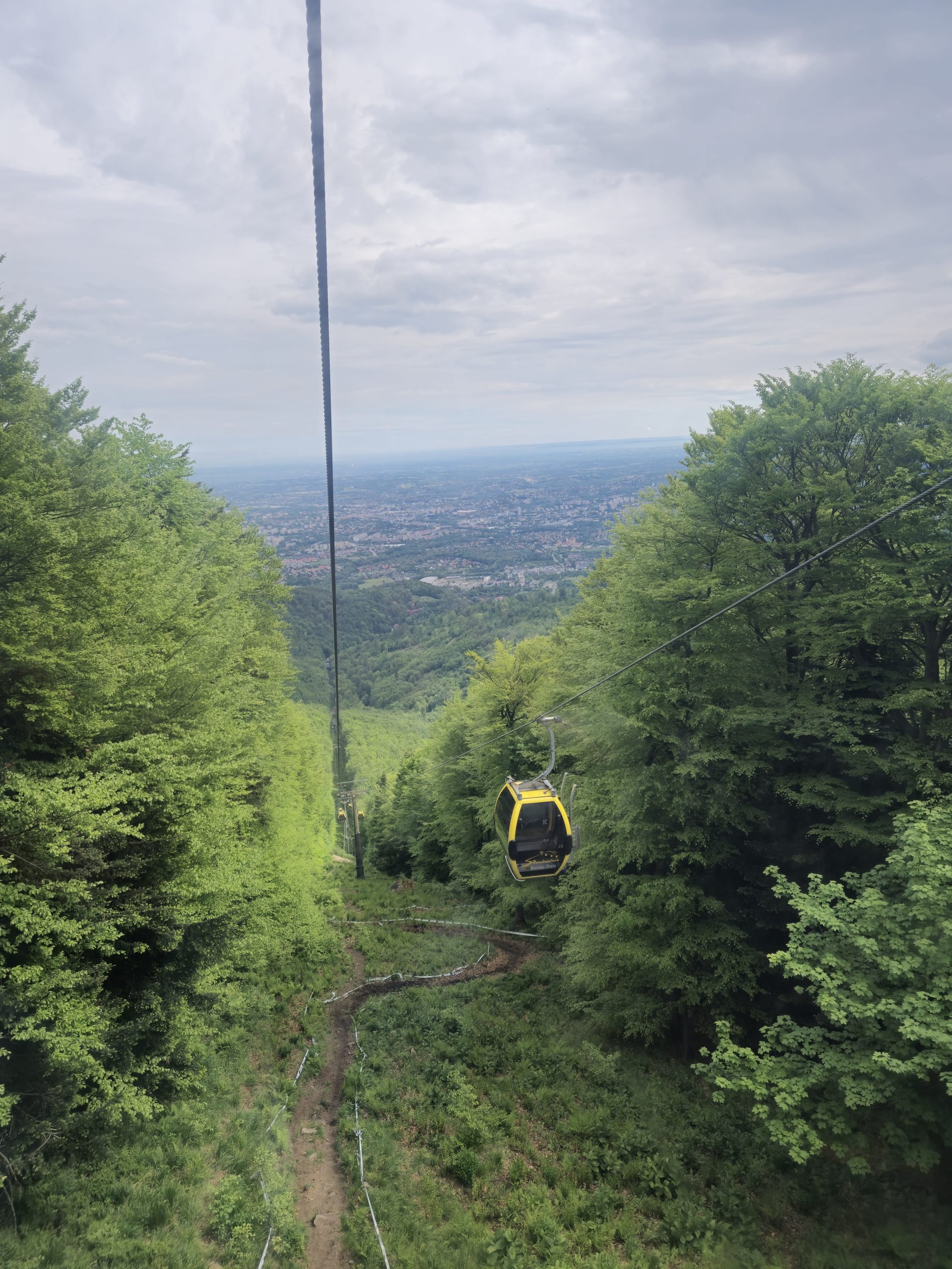 Klasy 7 na wycieczce w góry.