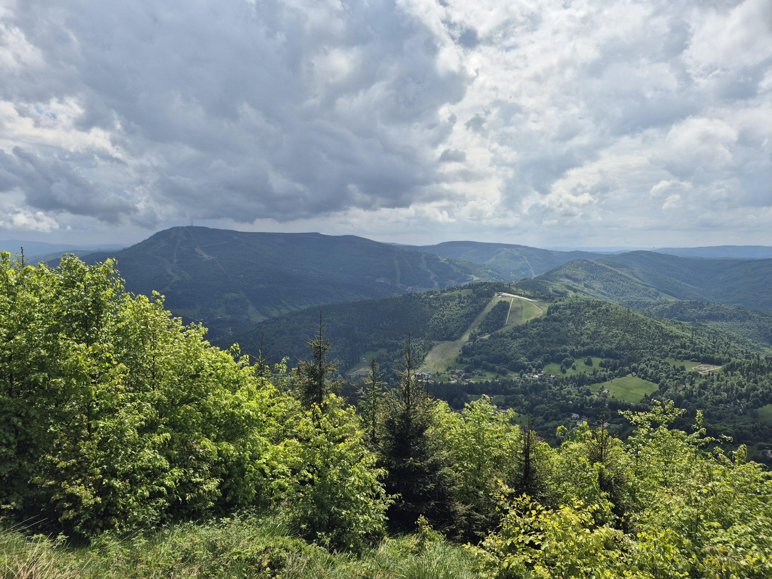 Klasy 7 na wycieczce w góry.