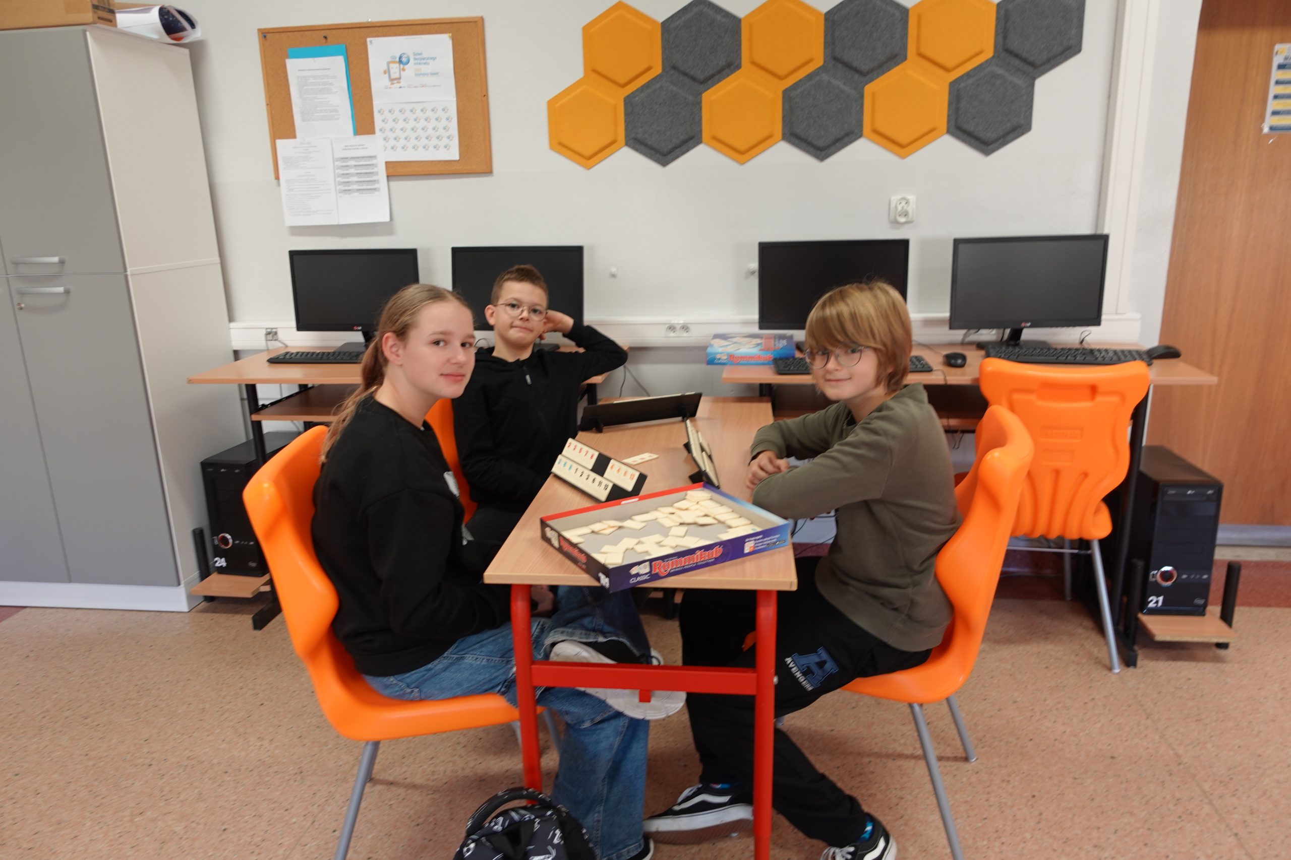 Uczniowie podczas Europejskiego Tygodnia Kodowania- Code Weeek 2024