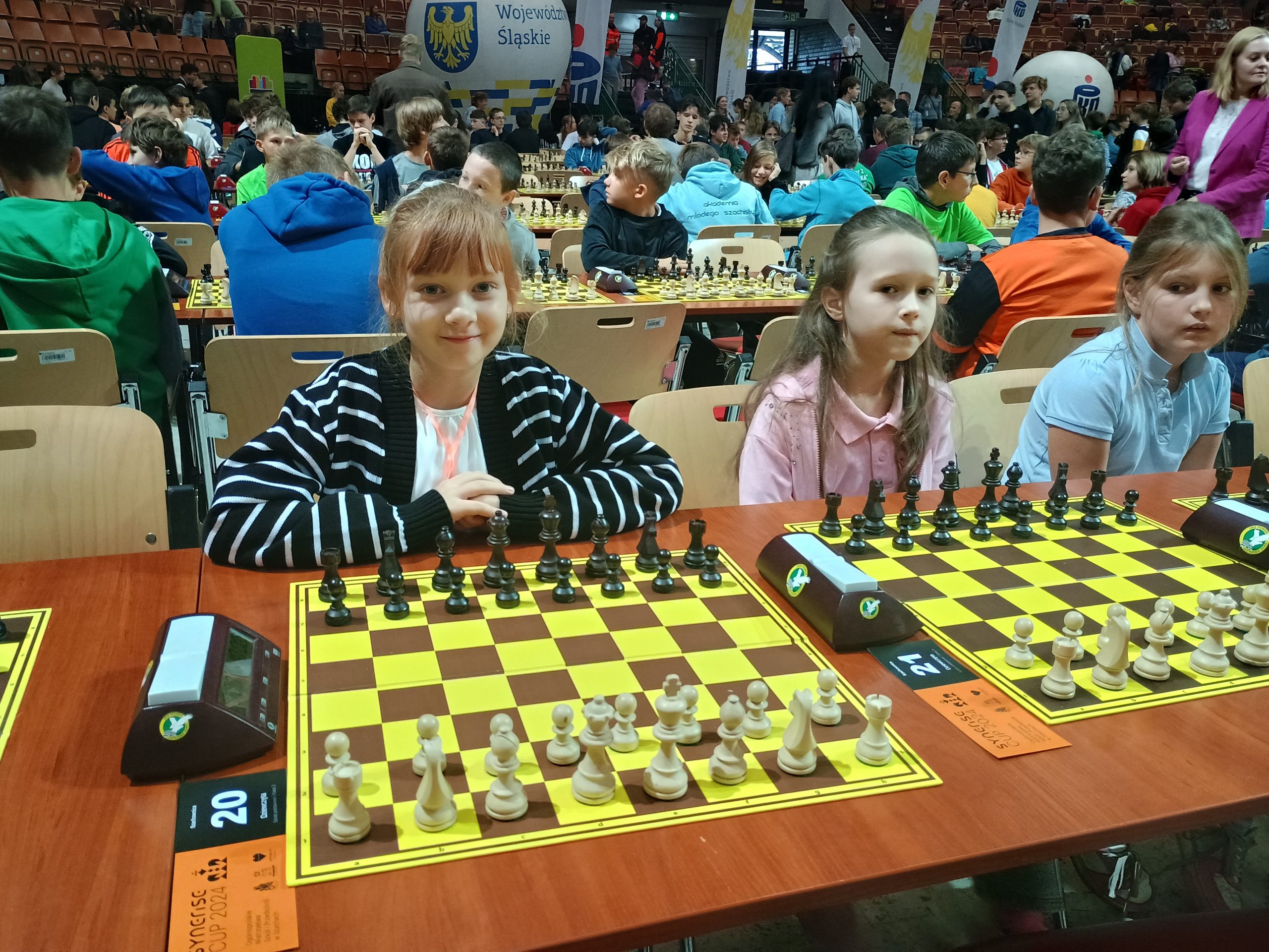 Uczniowie podczas Ogólnopolskich Mistrzostw Szkół i Przedszkoli w Szachach.