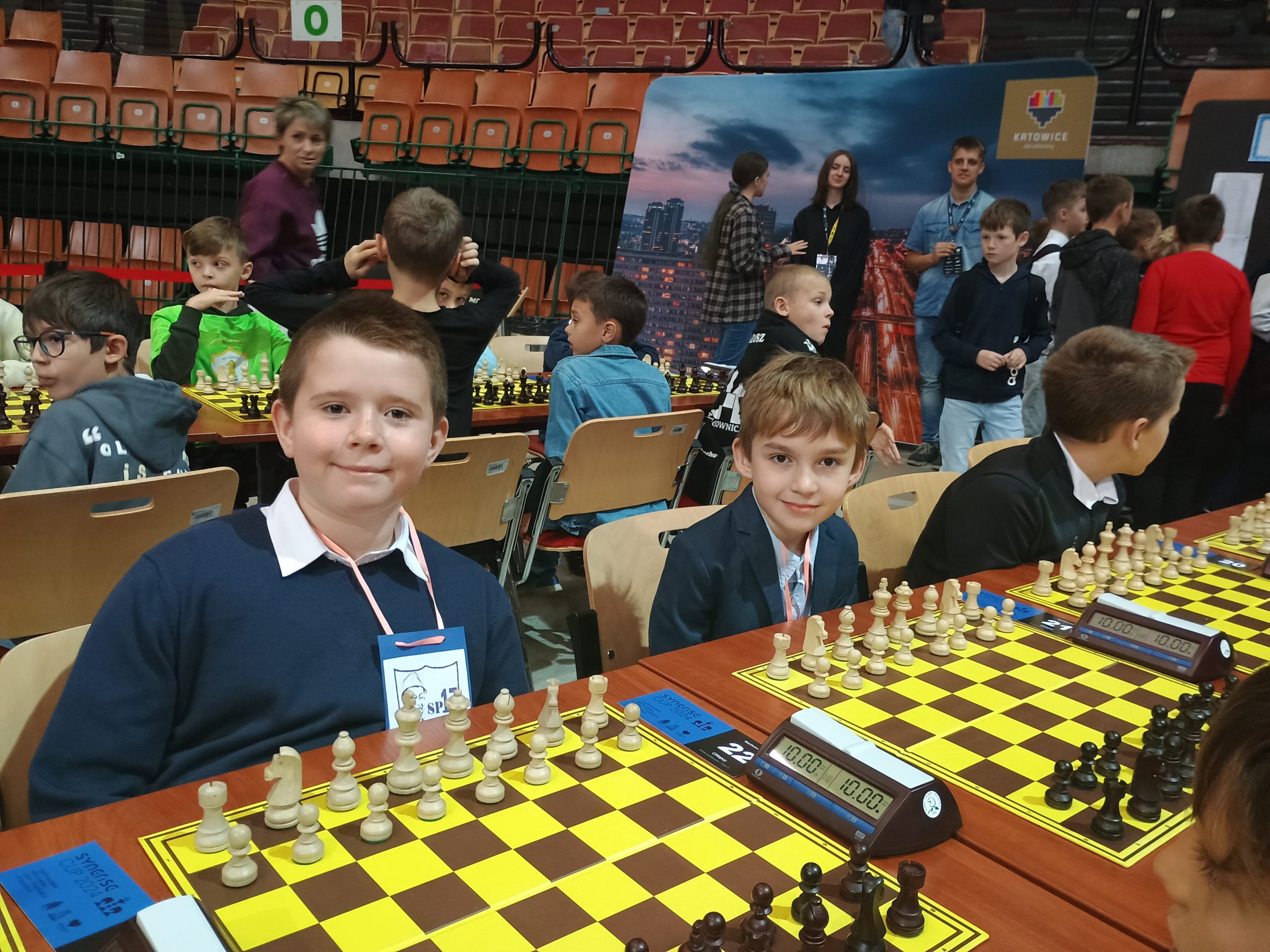 Uczniowie podczas Ogólnopolskich Mistrzostw Szkół i Przedszkoli w Szachach.