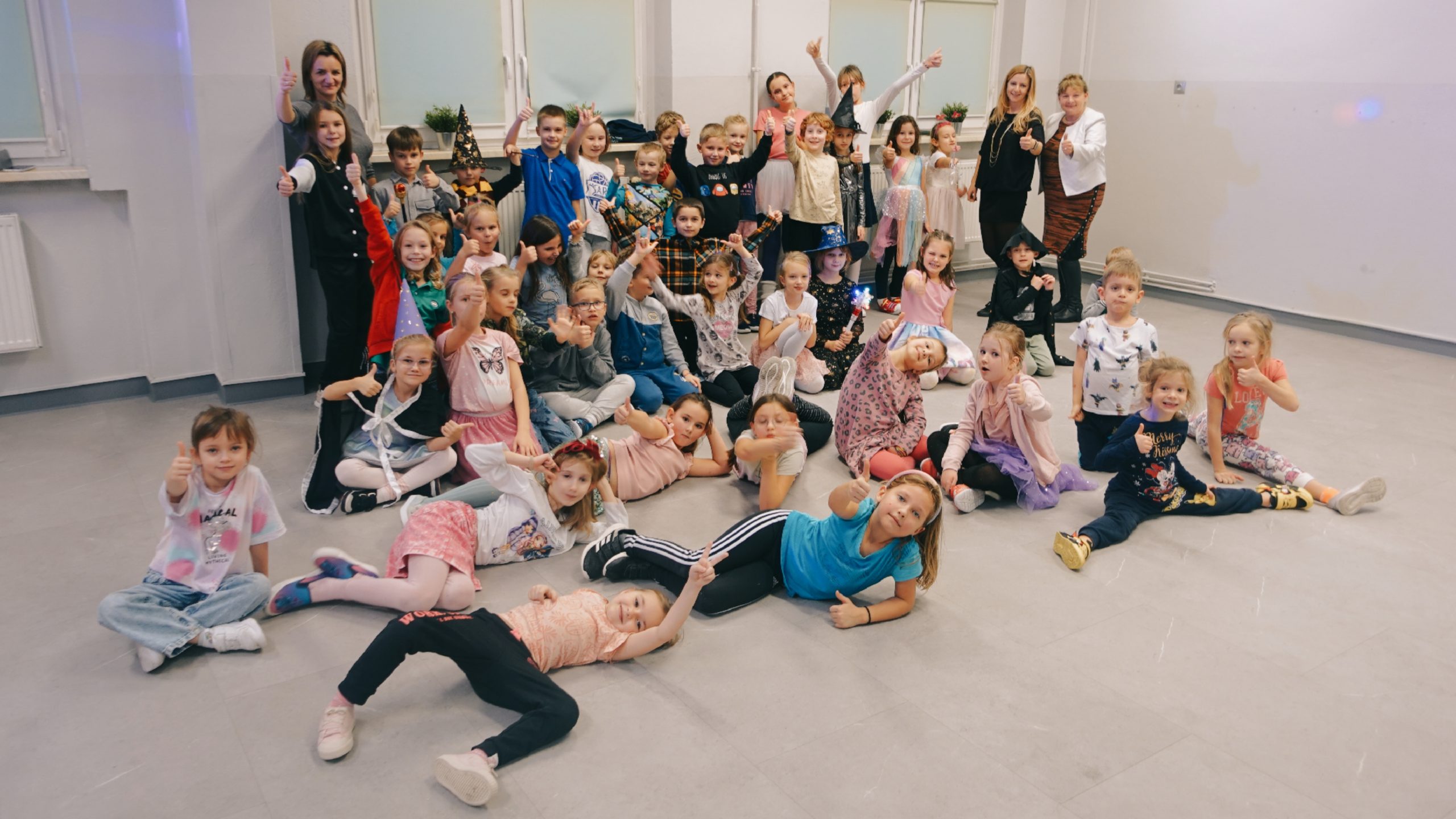 Świetlicowy wieczór andrzejkowy.