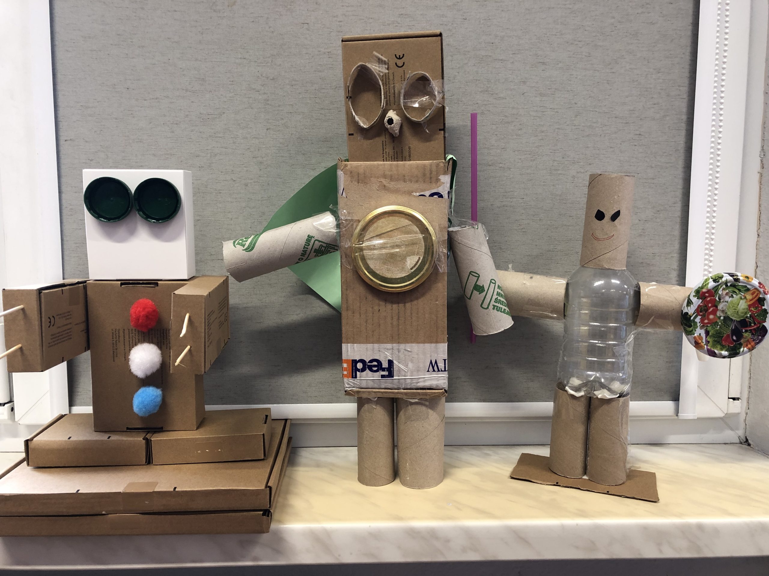 Prace plastyczne uczniów klasy 3c.