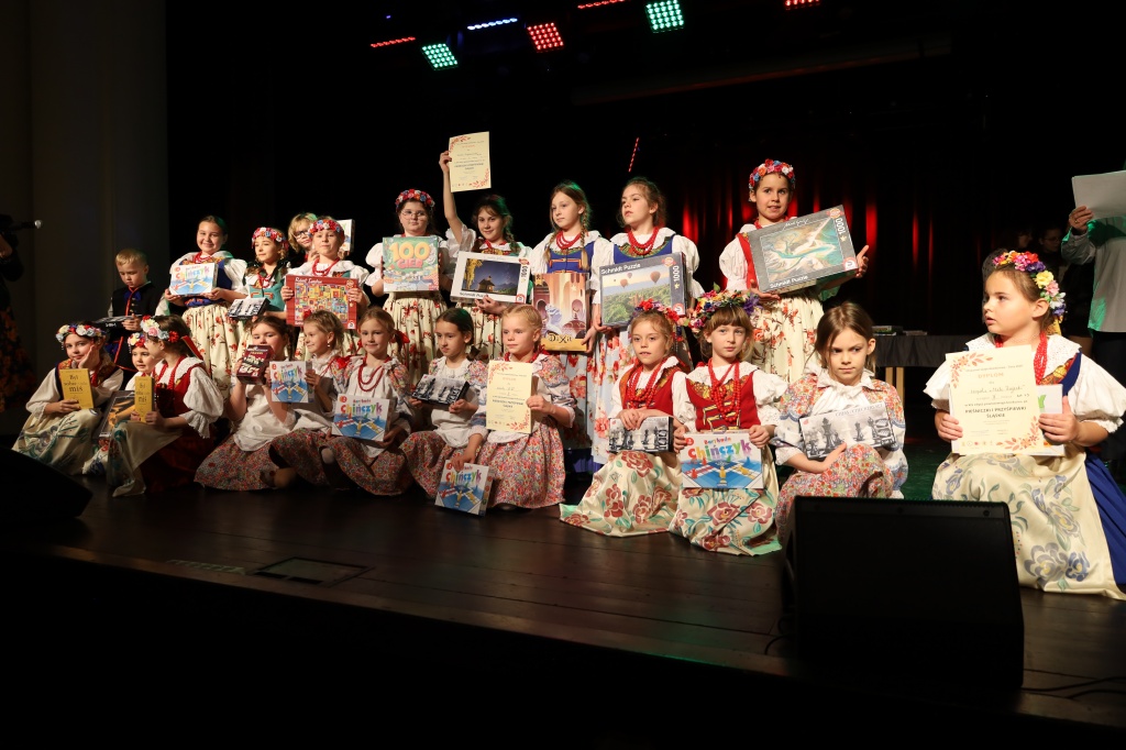 XIV powiatowy konkurs „Pieśniczki i Przyśpiewki Śląskie” i sukces naszej szkoły