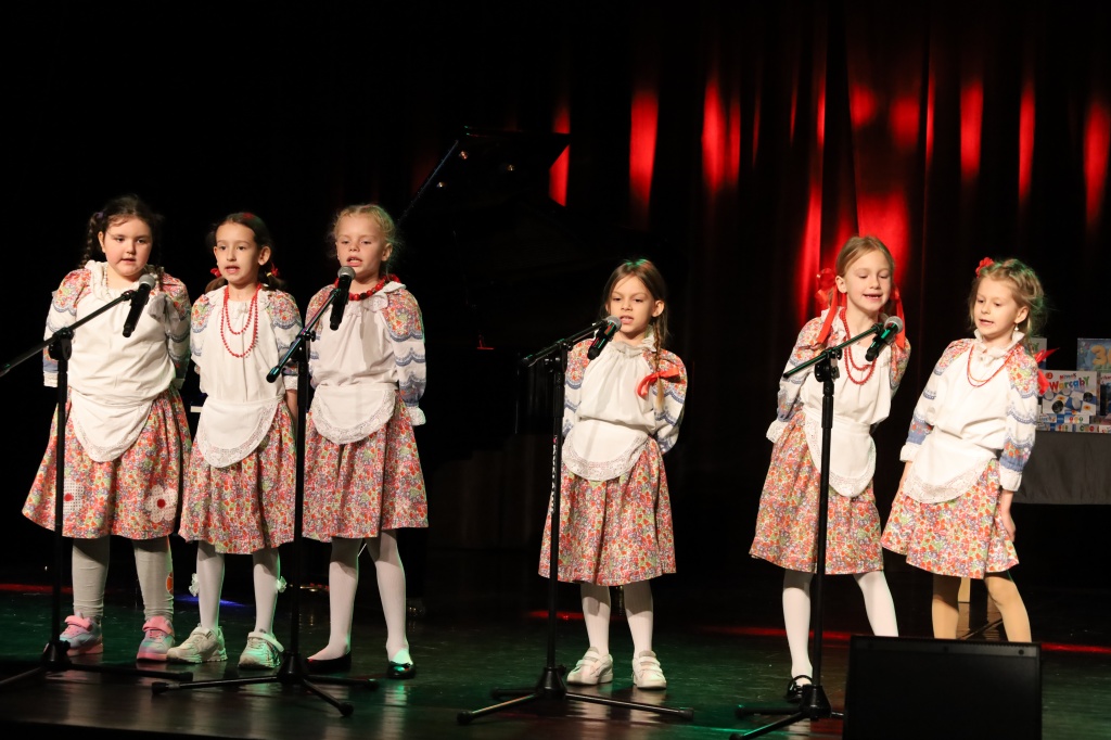 XIV powiatowy konkurs „Pieśniczki i Przyśpiewki Śląskie” i sukces naszej szkoły