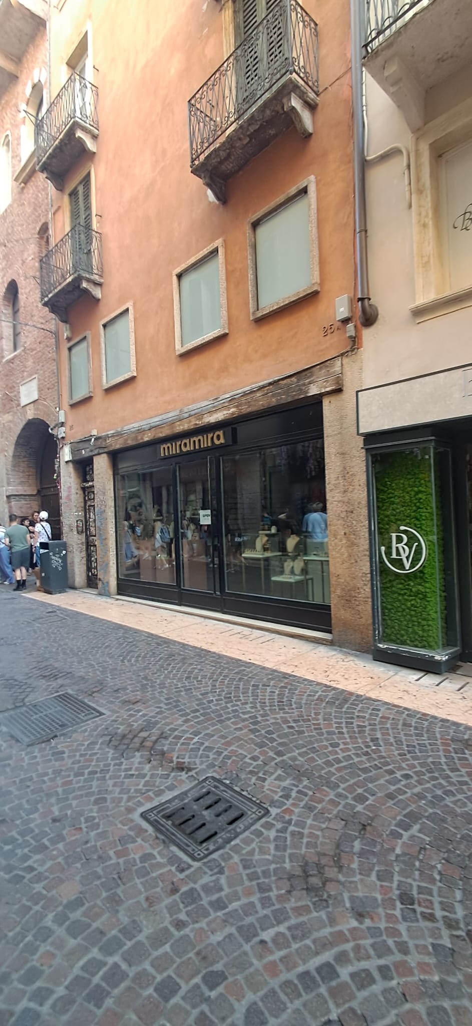 Uczniowie szkoły podczas wycieczki do Włoch.