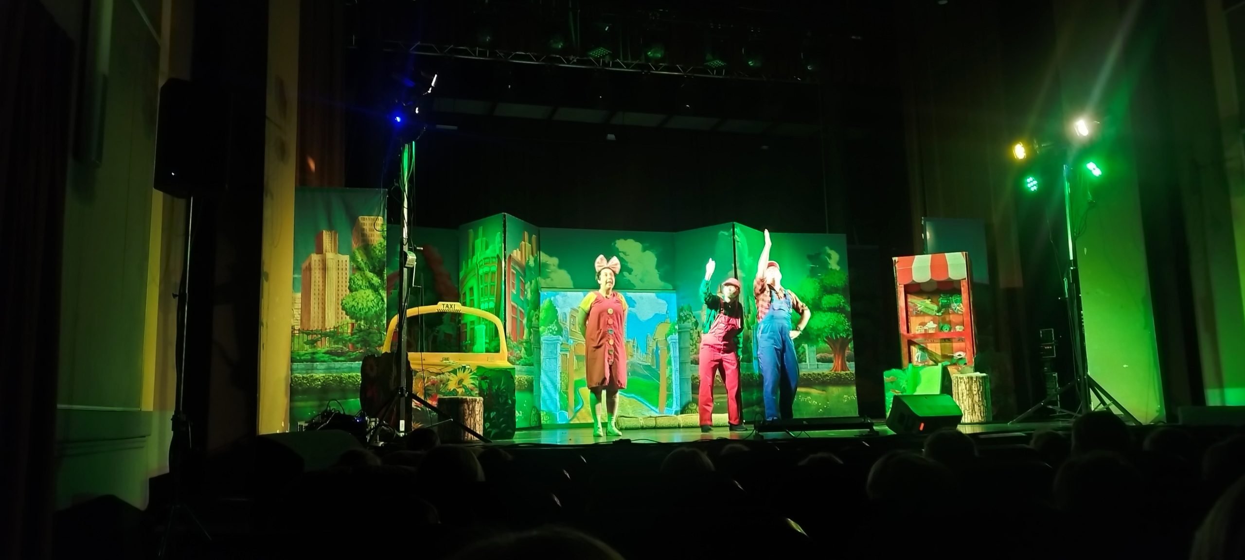 Przedstawienie "Karolcia"