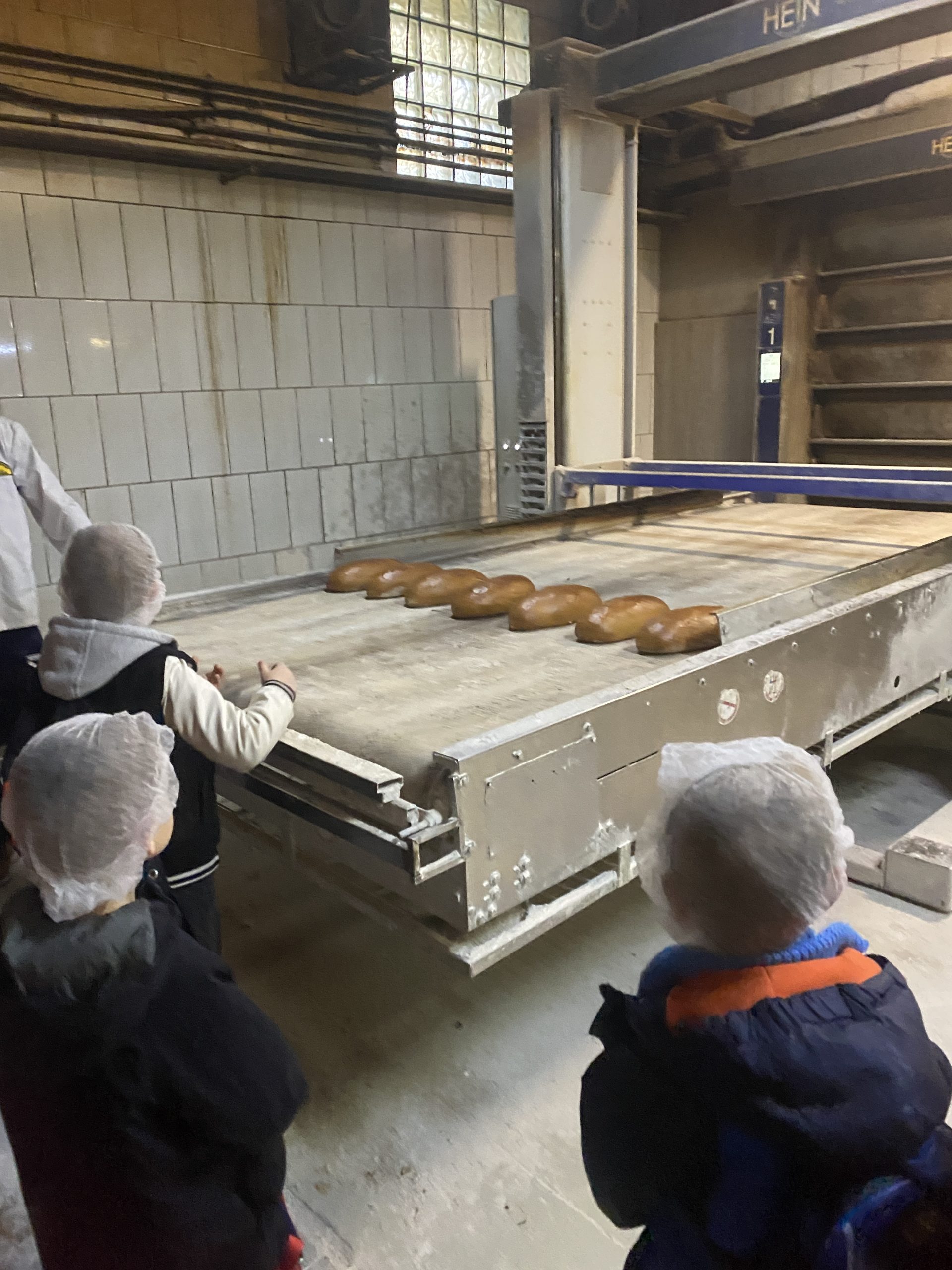 Wycieczka klasy 1a do piekarni "Kristof"