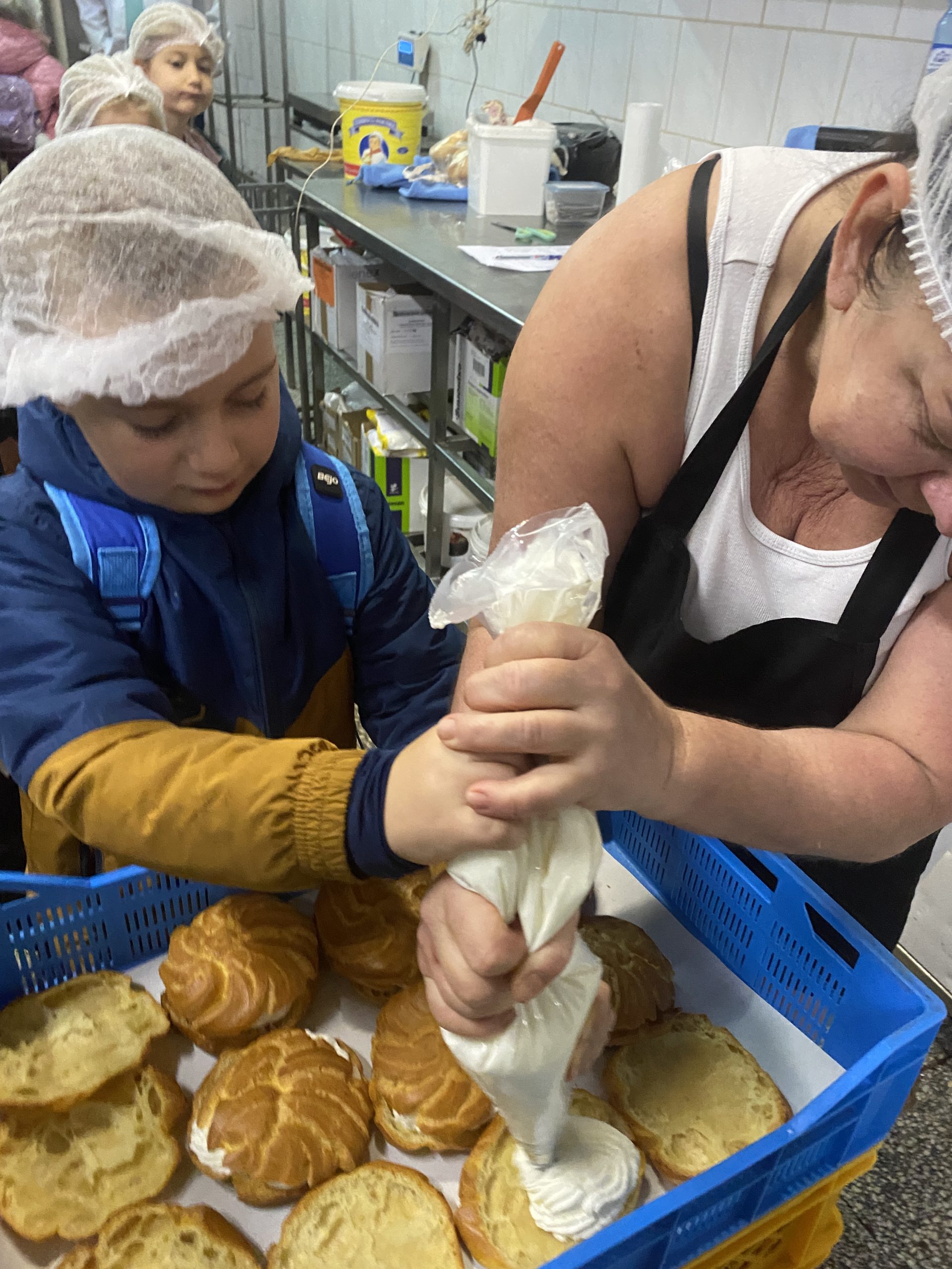 Wycieczka klasy 1a do piekarni "Kristof"