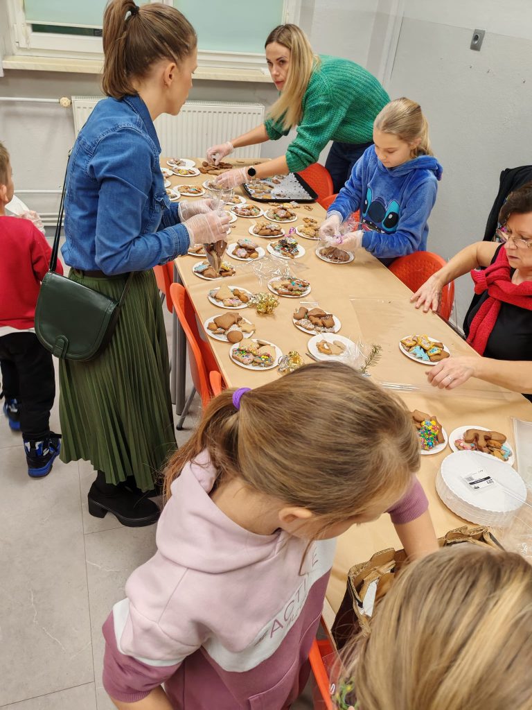 ? Warsztaty świąteczne pełne kreatywności! ✨