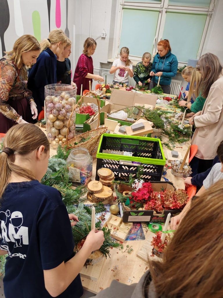 ? Warsztaty świąteczne pełne kreatywności! ✨