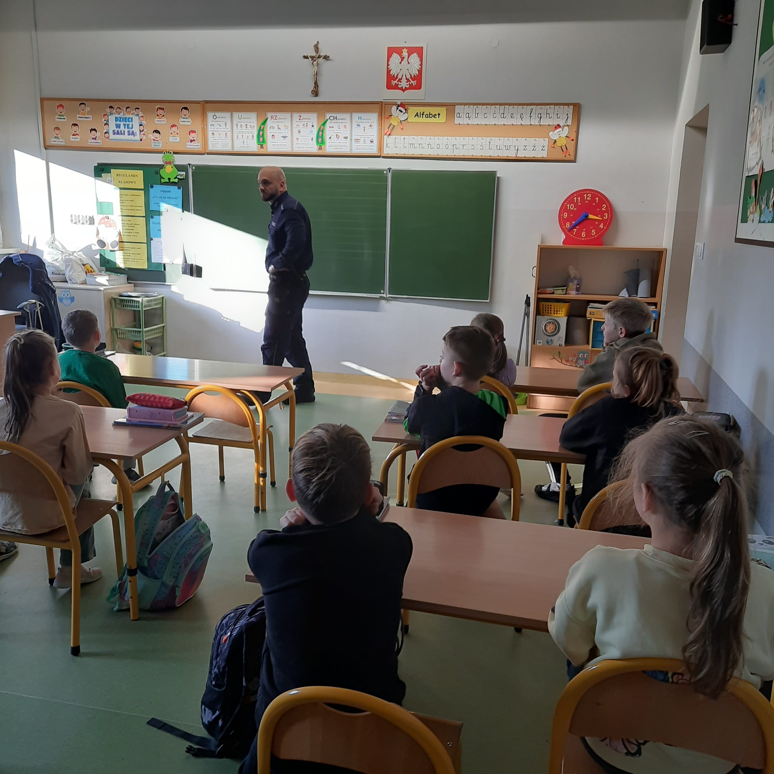 Uczennice i uczniowie z klasy 3b ?