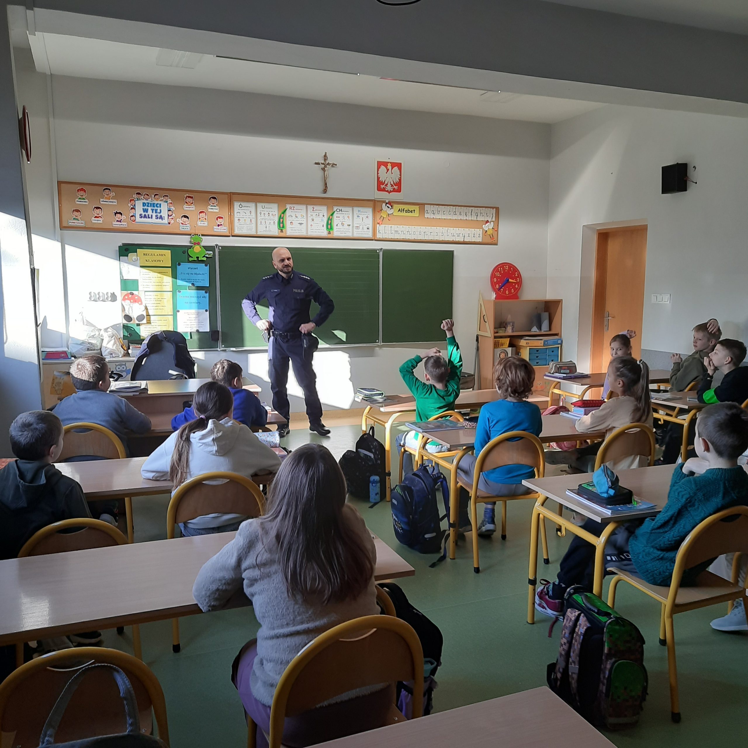 Uczennice i uczniowie z klasy 3b ?