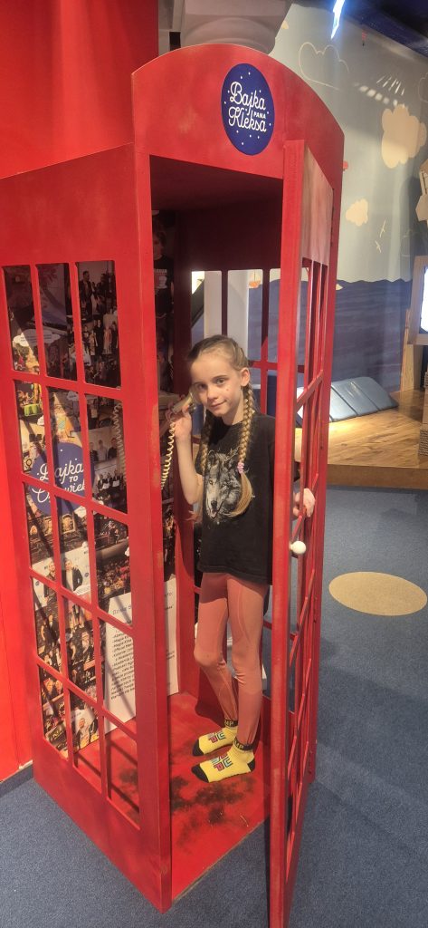 Wycieczka klas 4 do Bajki Kleksa.