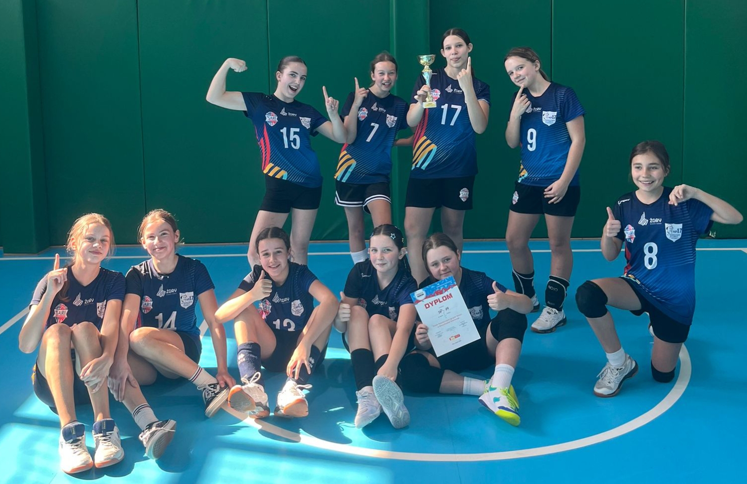 Reprezentacja dziewcząt.