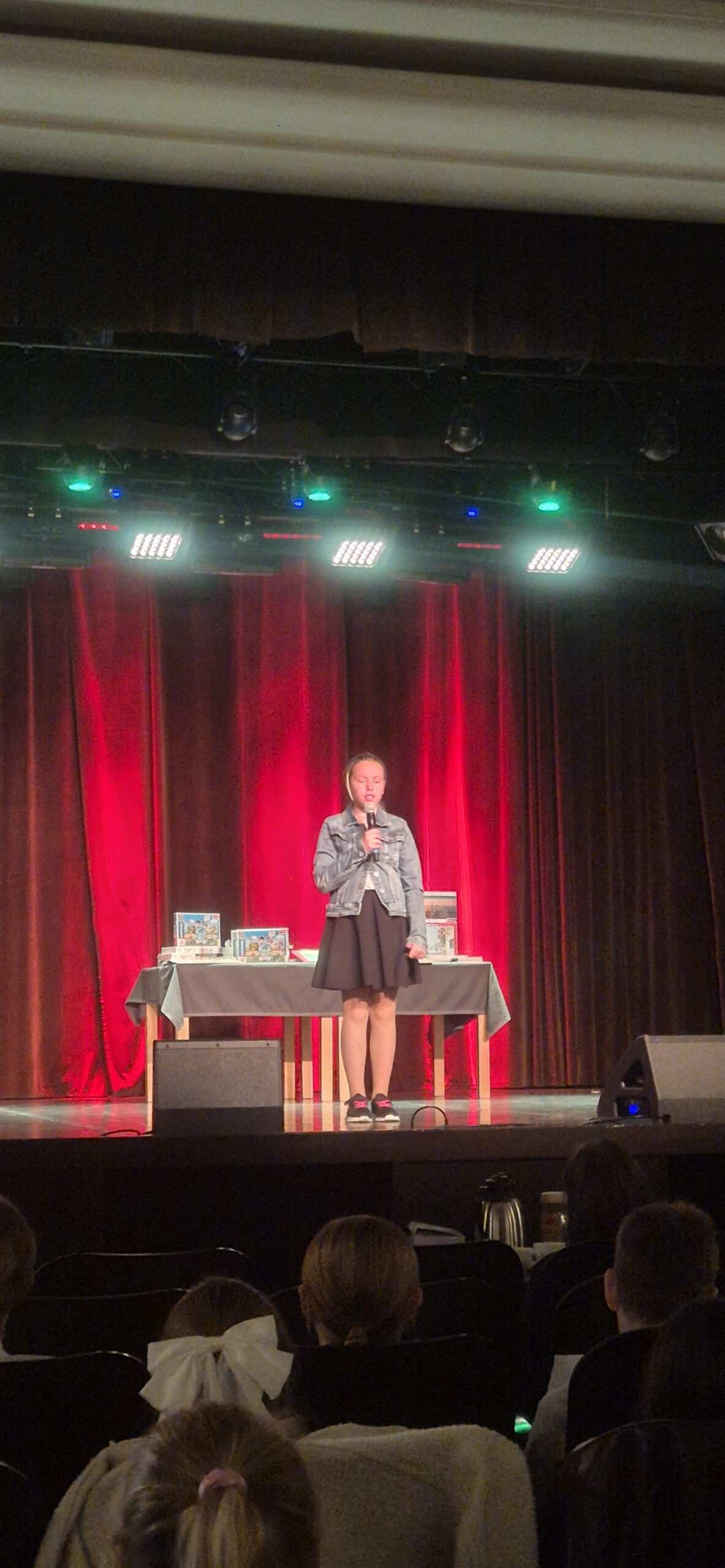 Uczestniczki konkursu recytatorskiego