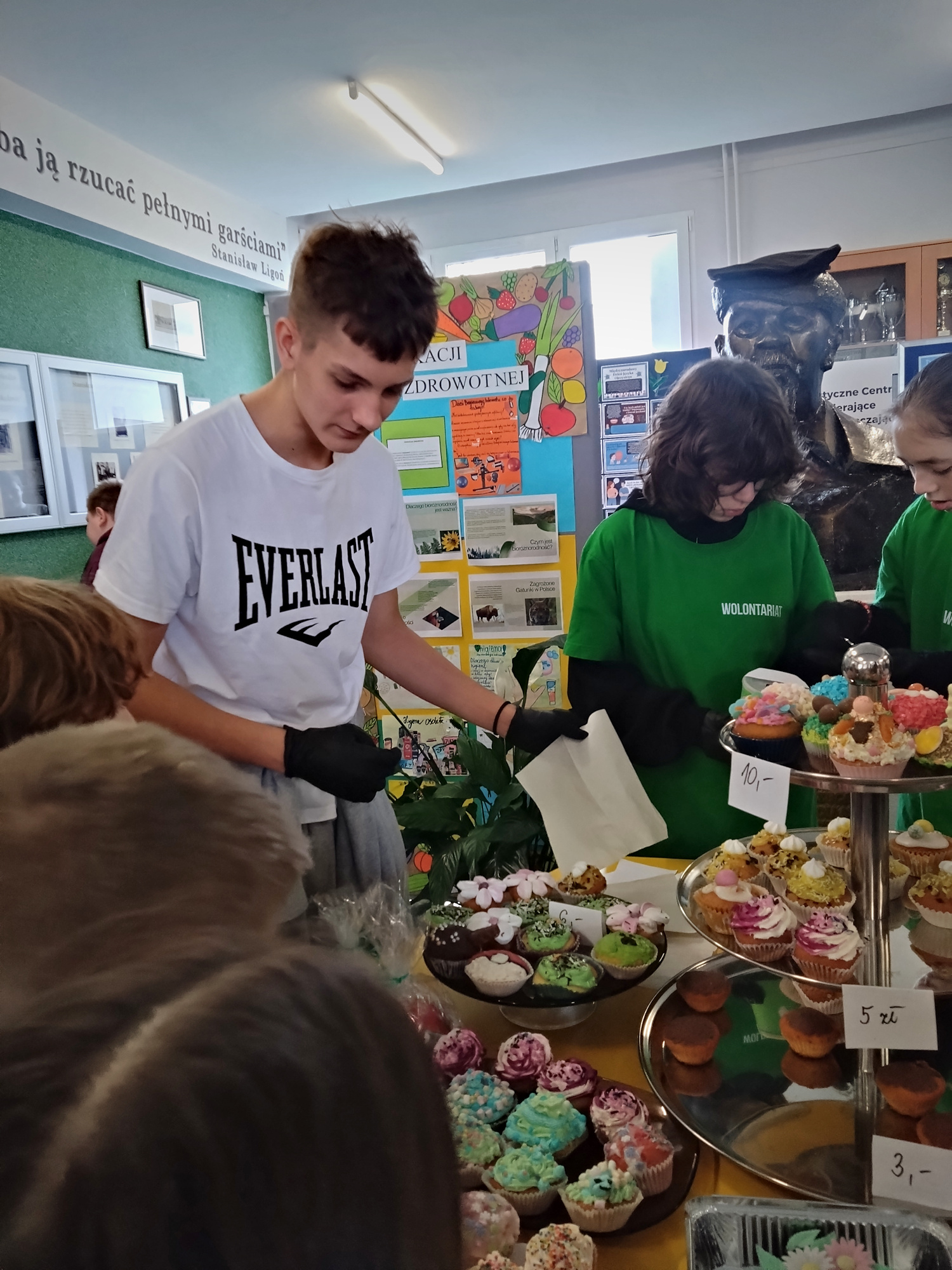 SZKOLNY KONKURS NA NAJŁADNIEJSZĄ MUFFINKĘ
